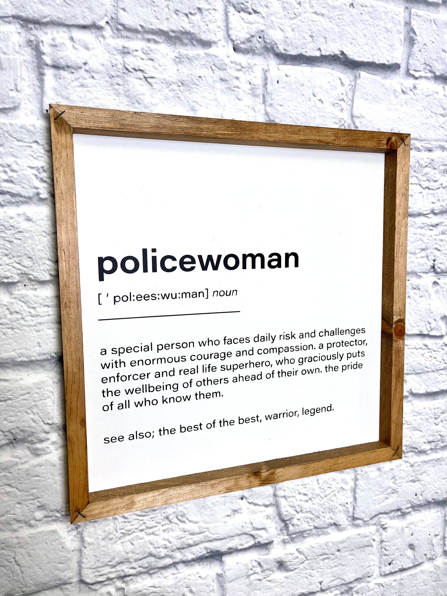 Policewoman Definition