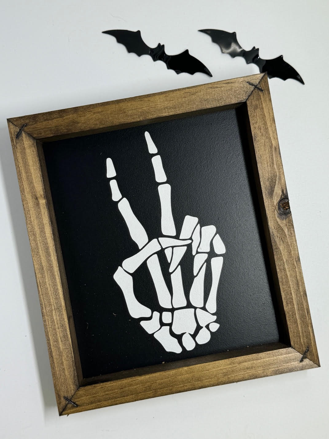 Skeleton Peace Hand